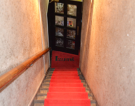 Piano Bar IZUMI 写真1
